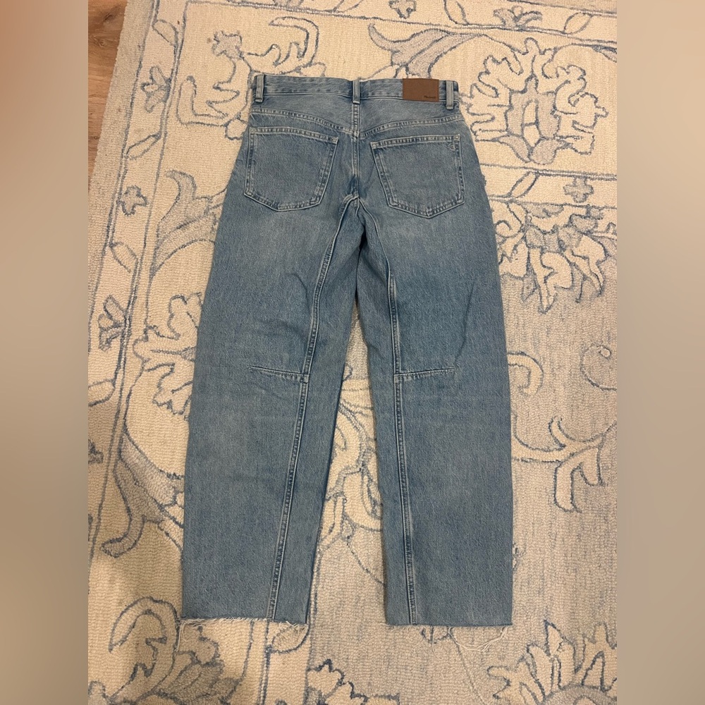 Madewell Darted Barrel-Leg Jean Edmonson wash size 24 - Picture 7 of 11
